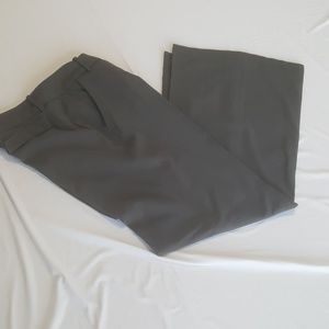 Bill Blass. Gray wide-leg trouser. 8
